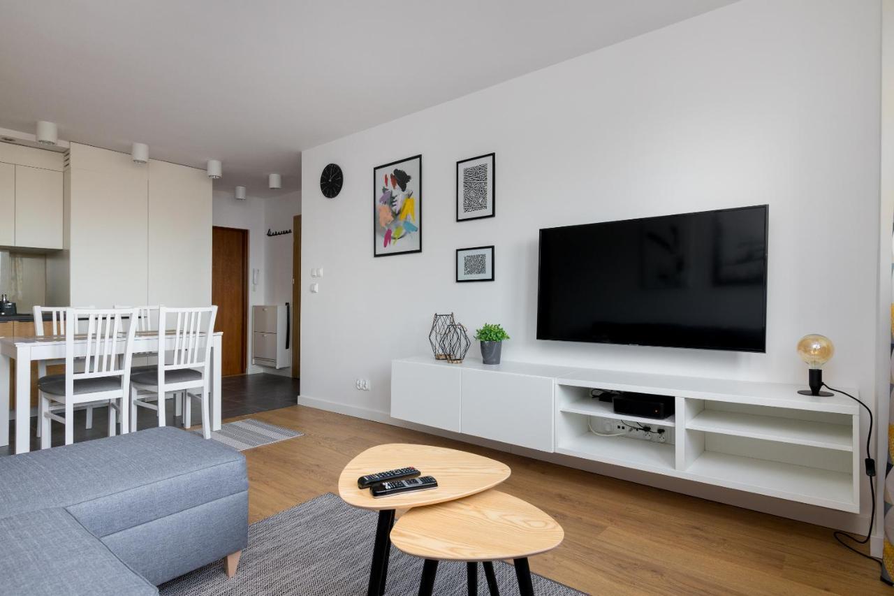 Ochota Homely Apartment Warsaw Exterior photo