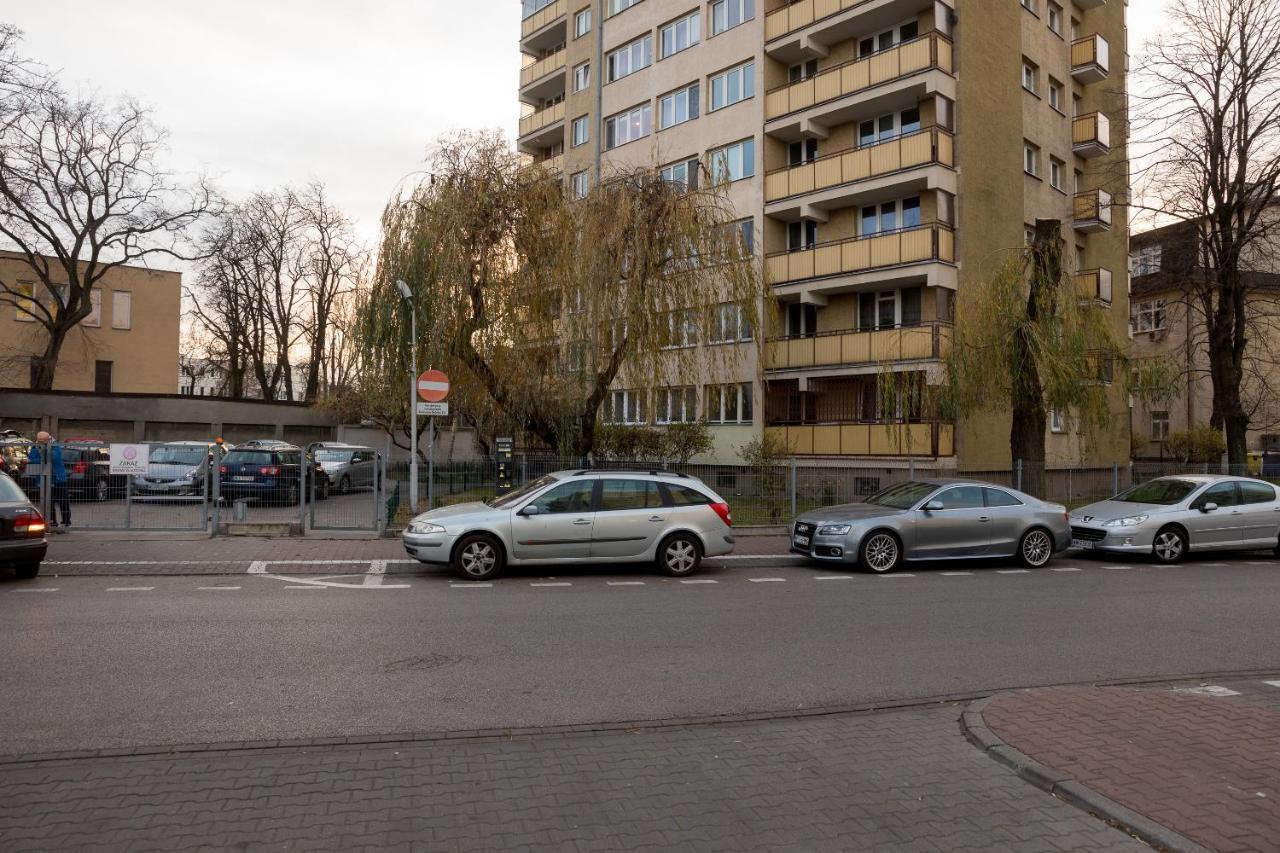 Ochota Homely Apartment Warsaw Exterior photo